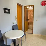 Fiore Apartment *