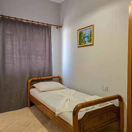 Fiore Apartment *
